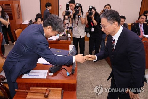 정성호 "검찰개혁은 당면 핵심과제…수사·기소 분리 매듭지어야"_황남경