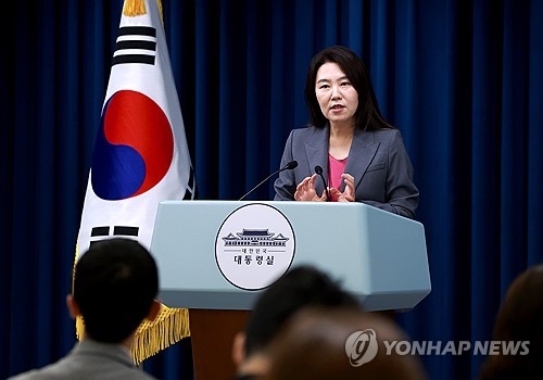 대통령실, 강선우 낙마 가능성에 "기류 변화 없다"(종합)_정지서