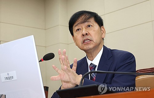 대통령실 "법인세 원상복구 논의된 바 없어"(종합)_정지서