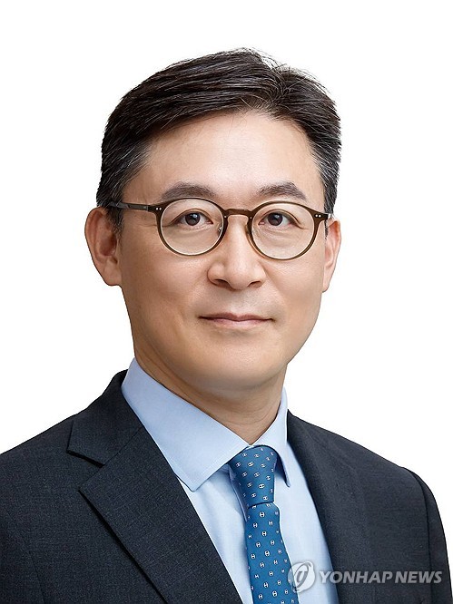 금융위 부위원장 "민생회복 바탕으로 성장동력 확보 노력"_정원