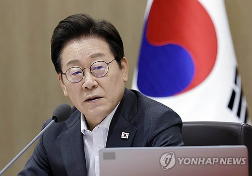 李대통령 "소비쿠폰, 물가 상승 압력 안되게 엄정히 관리"_정지서