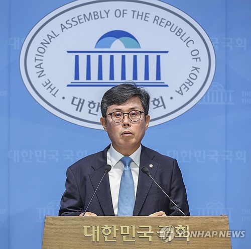 與안도걸 "외환거래 규제 개선 방안 적극 검토…대외적 요인은 경계 지속"_김성준