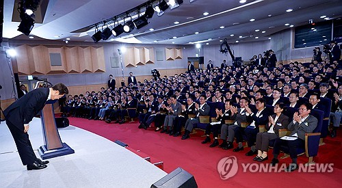 이재명 대통령, 고위공직자 상대로 특별 강연