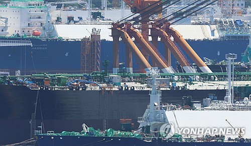 韓·中 조선 수주 격차 '33%p→59%p'…美 제재 효과 떨어졌나_한종화