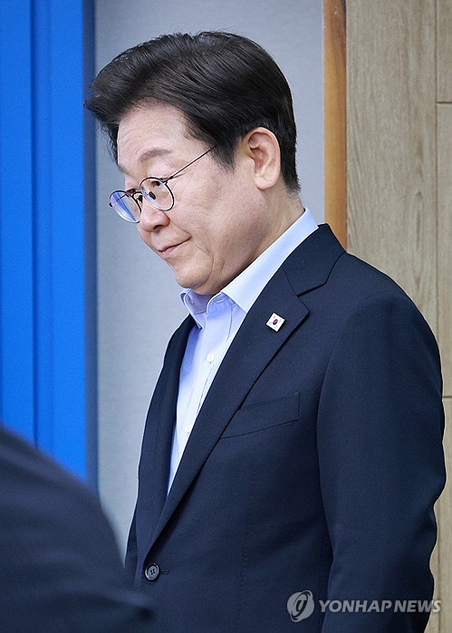李대통령, '수능 D-100' 수험생 응원…"충분히 자랑스러워"_정지서