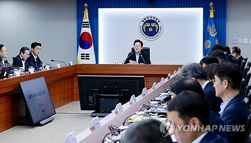 李대통령 "생산적 금융 투자 촉진·재정 적극 역할에 만전"(종합)_정지서