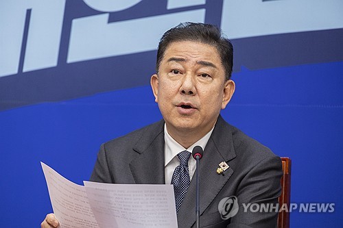 증시 급락에 화들짝…김병기 "10억원 대주주 기준 상향 검토"_온다예