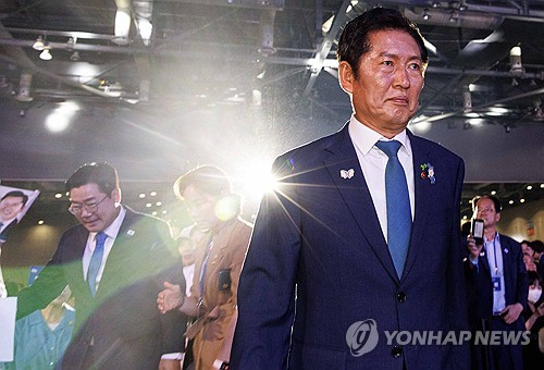 李대통령, 정청래에 축하 전화…'원팀 정신' 당부_정지서