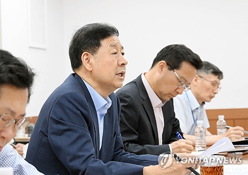 구윤철 주재 '성장전략TF' 본격 가동…기업활력 제고 방안 논의_박준형