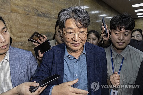 이춘석 "물의 일으켜 깊이 사과…차명거래 사실 결코 없다"(종합2보)_황남경
