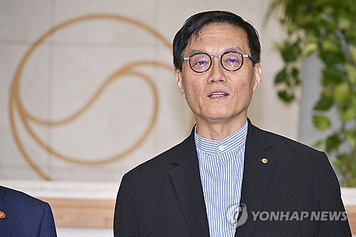 이창용 "집값 추세 안정 더 지켜봐야…경기 회복세 이어갈 것"_오진우