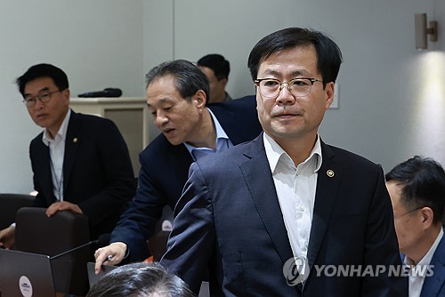 여한구 통상본부장 "산업·투자·기술 '패키지'로 통상 대응"_유수진
