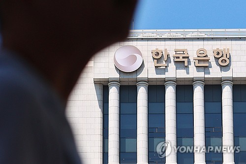 [출렁이는 환율] '긴급 대응' 없다…달라진 정책 함수_윤시윤