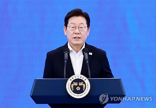 與김영진 "李대통령, 적극적 확장재정 의지…국채발행 우선은 아냐"_온다예