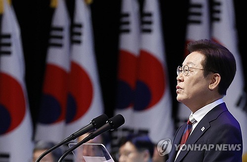 李대통령, 재외·재일동포에 "실질적 지원 확대하겠다"_정지서