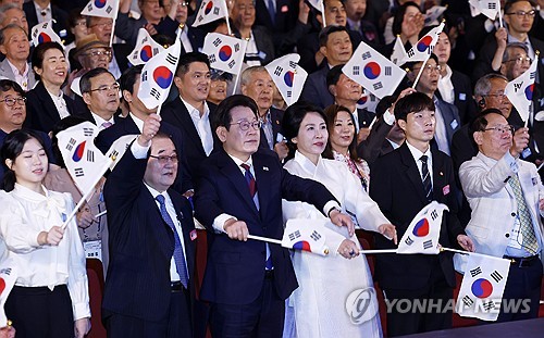 李대통령, '셔틀외교' 앞두고 日 상생협력 강조…과거사와 '투트랙'_정지서