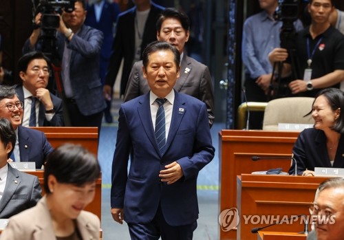 與 "내달 26일 검찰개혁 정부조직법 처리…국정감사 시기는 더 논의"_황남경