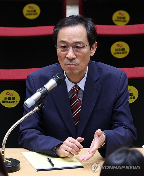 정무수석 "검찰개혁 로드맵, 당정 완벽히 합의"_정지서