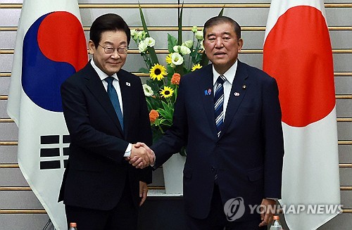李대통령 "국제질서 요동…한일 어느 때보다 협력 강화해야"(종합)_정지서