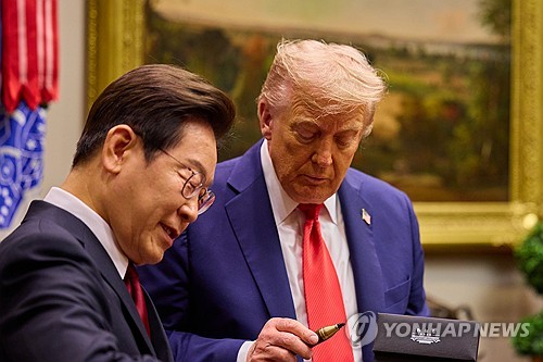 [APEC2025] 李대통령, 트럼프에 특별 제작 '경주 금관' 선물 준비_온다예