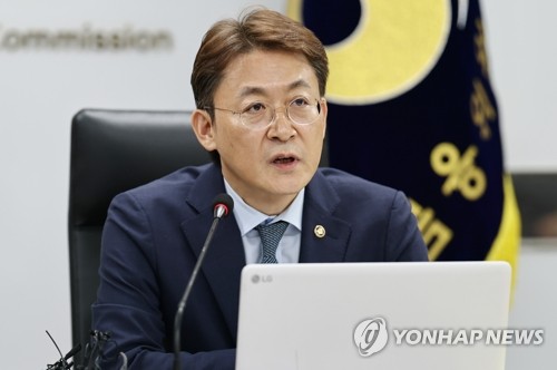 권대영, '예대마진' 작심 비판…"여전히 높아…진지한 고민 필요"_정원