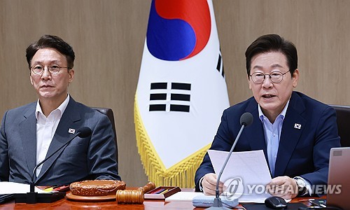 李대통령 "SOC, 민간자원 조달해 국민 투자기회 모색해 달라"_온다예