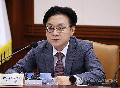 김정관 산업장관 "제조업 기금 투자 확대…정책금융 수요 맞출 것"_윤은별
