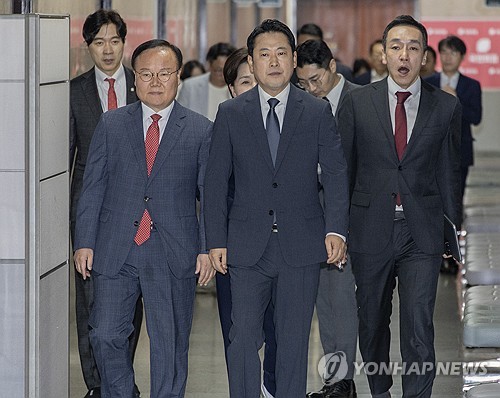 국힘, 특검 압수수색에 이틀째 맹비난…"정치깡패들의 저질 폭력"_황남경