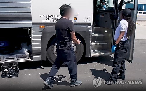 [뉴욕은 지금] 선거앞둔 트럼프…'아이스(ICE)' 걸린 韓기업들_최진우