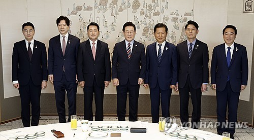 李대통령, 내일 정청래-장동혁 초청 오찬 회동(종합)_정지서