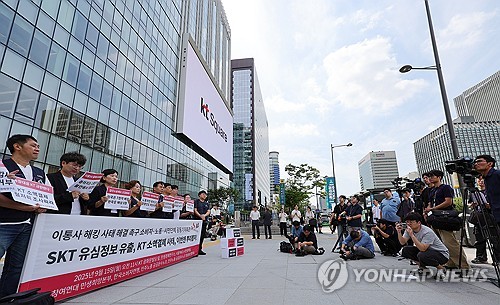KT, 모든 고객에 '유심 무상 교체' 결정_최정우