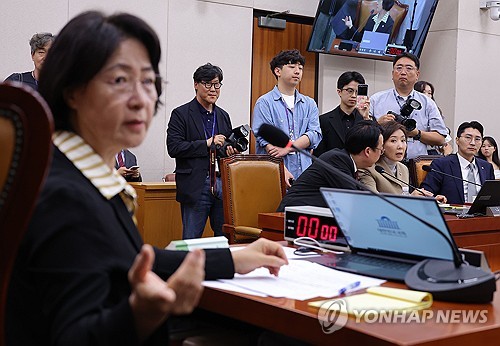 추미애, '세종' 언급 조희대에 "자다가 봉창 두드리는 소리"_황남경