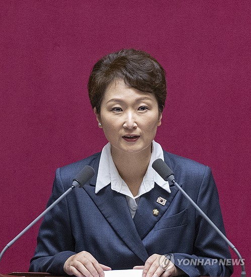 與이언주 "한은 총재 발언 선넘었다…그럴거면 그만둬라"_황남경