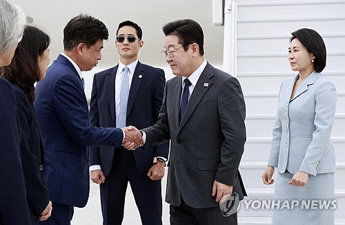 李대통령, 오늘 밤 유엔서 첫 기조연설…우즈벡·체코와 정상회담_정지서