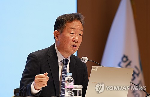 (서울=연합뉴스) 황건일 한국은행 금융통화위원이 23일 한국은행 본부에서 열린 기자간담회에서 발언하고 있다. 2025.9.23 [한국은행 제공. 재판매 및 DB 금지] photo@yna.co.kr