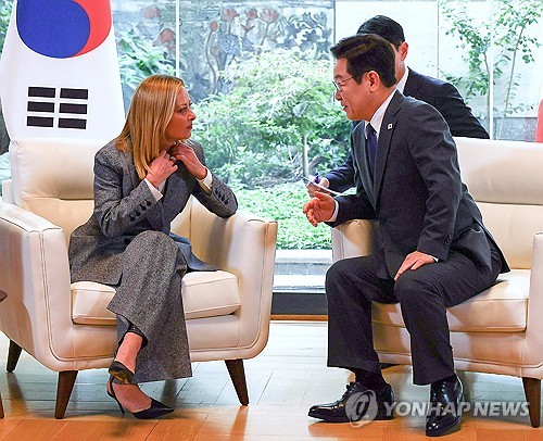 李대통령, 이탈리아 총리에 "AI·방산 협력 심화" 제안_정지서
