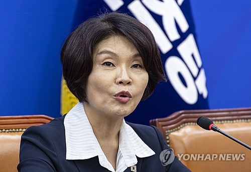 與 "퇴직연금 기금화 통해 주식시장 수급 여건 개선할 것"_황남경