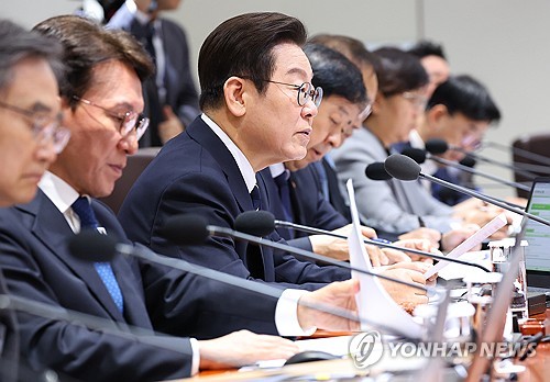 李대통령 "행정망 공백 악용한 해킹·피싱 등 예방에 총력"(종합)_온다예