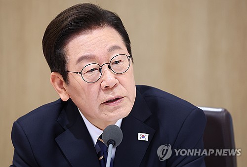 李대통령 "물가안정이 곧 민생안정이란 자세로 최대한 신경써야"_온다예