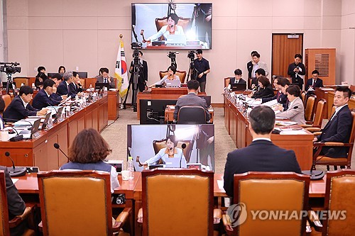 국민 절반 이상 "현금성 대미투자 적절치 않다"[NBS]_황남경