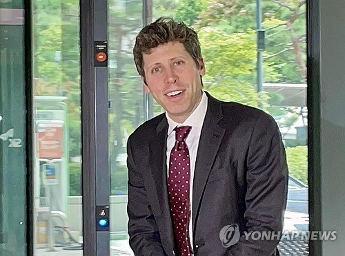 작년 10월 방한 당시 샘 올트먼 오픈AI CEO