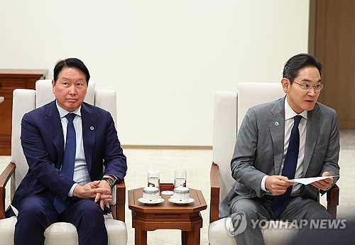 [현장에서] "배경을 무엇으로 바꿔드릴까요?"_유수진