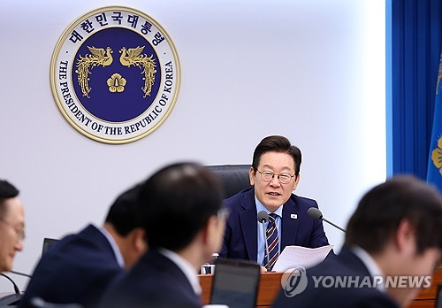 李대통령 "특정 국가 겨냥 혐오·인종차별에 특단 대책 마련하라"_정지서