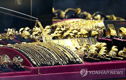 월가 화두 '디베이스먼트 트레이드'…"화폐가치 하락 전망에 위험자산 최고치"_김지연