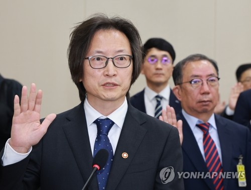 주병기 "금산분리 규제 완화 필요성 검토"_김용갑