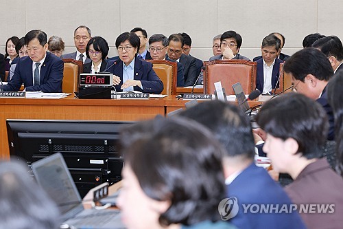 코스피 5000 vs 국민연금 독립성…국감서 공방_송하린