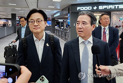워싱턴 도착한 김용범 "美 많은 양보할 것 같죠?"_박준형