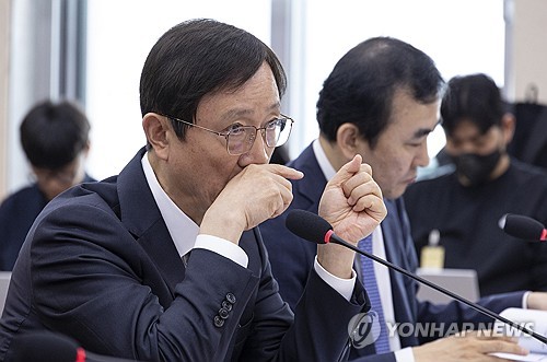 이찬진 금감원장, 첫 국감서 민 특검·강남 2주택 논란에 '진땀'_이현정