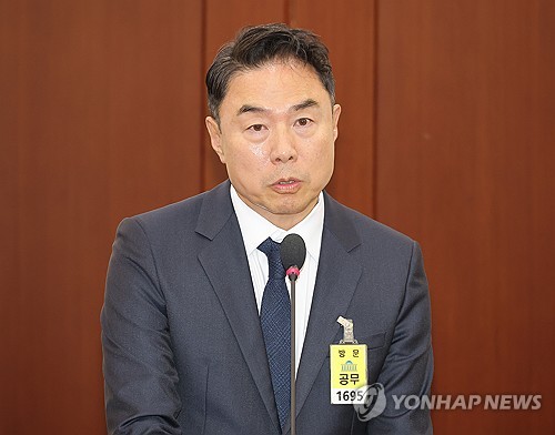 '농약 우롱차 사태'에 정지영 현대百 대표 "죄송…재발 방지 약속"_김용갑