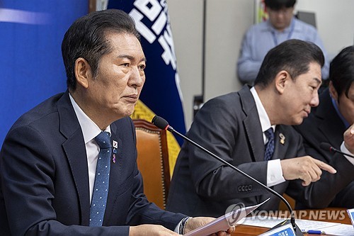 與 "사법개혁안 연내 처리는 대통령실과 조율된 로드맵"_황남경